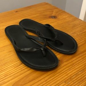 Reef Women’s Leather flip-flops